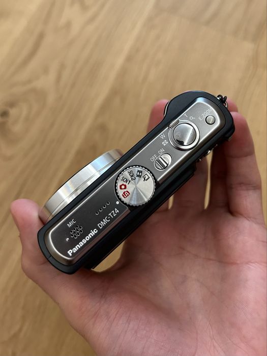 Panasonic Lumix TZ4 стан ілеал