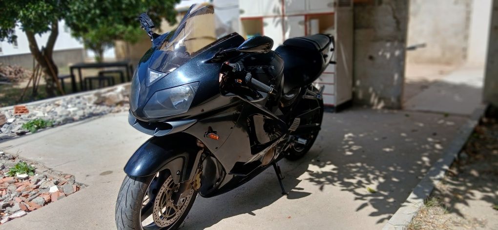 Kawasaki Ninja ZX12R