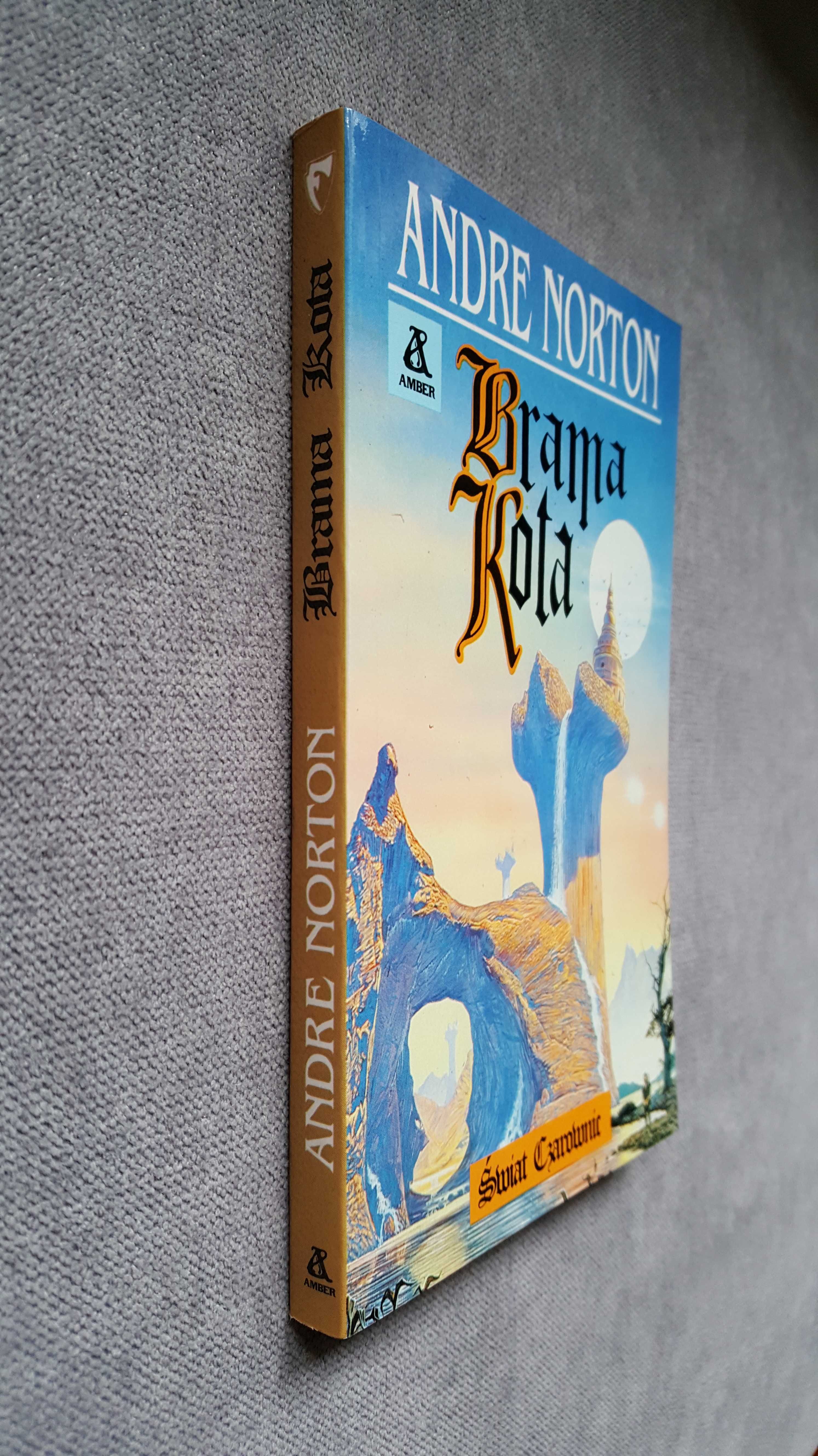 Brama Kota - Andre Norton :: Świat Czarownic - Estcarp - tom 8