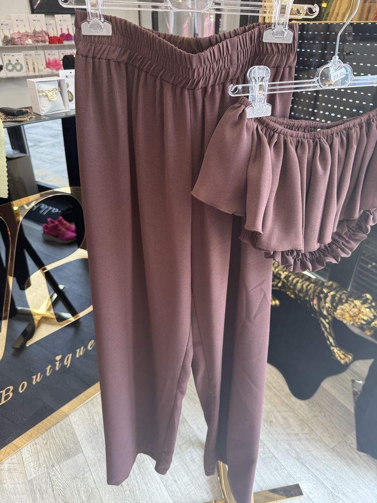 Komplet Czekoladowy Top i Spodnie La Diva