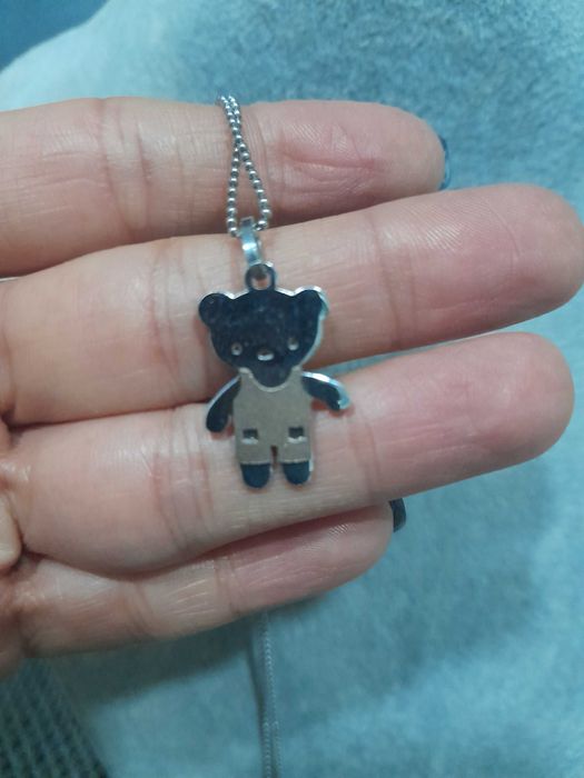 Colares e pulseiras em prata