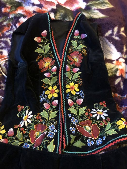 Продаж старовиного корсету і запаски