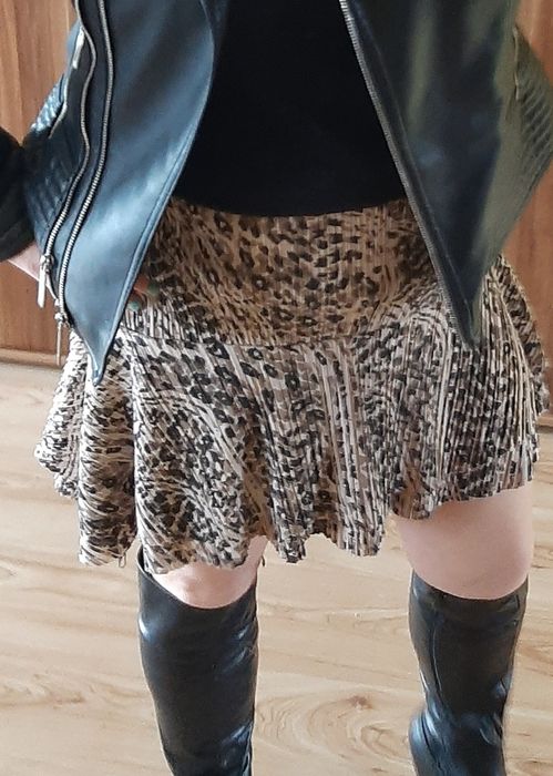 Saw IT First spódnica mini asymetryczna 44 ( UK16 )