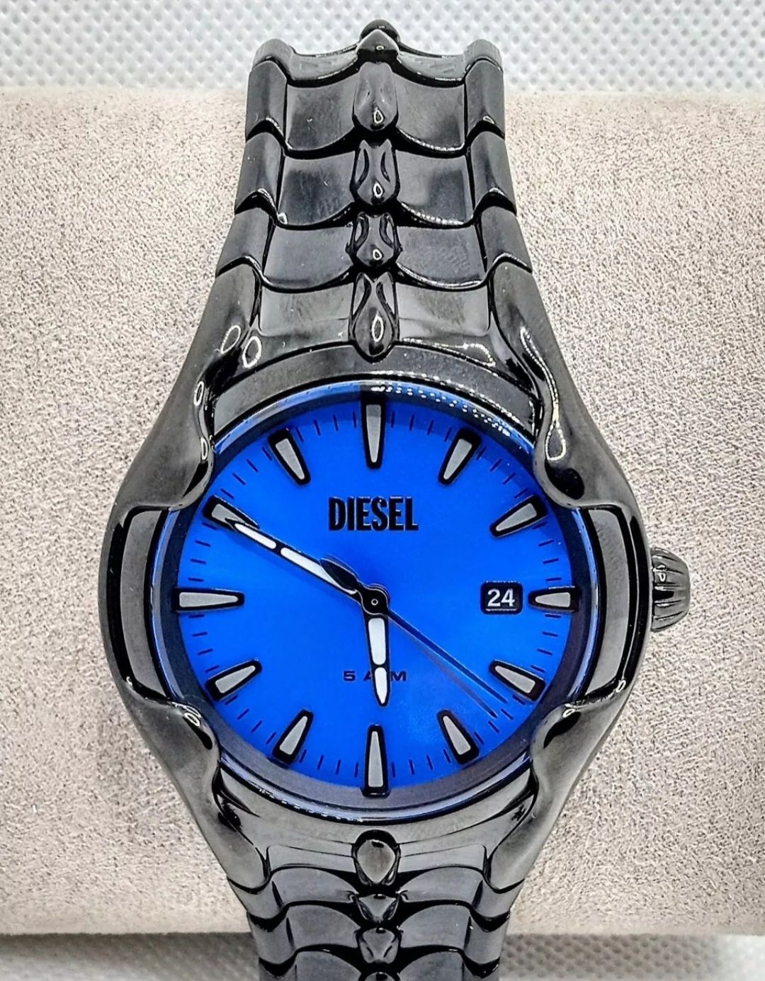 DIESEL Metamorph Vert Mens Blue Dial Watch, Reptilian Black часы.