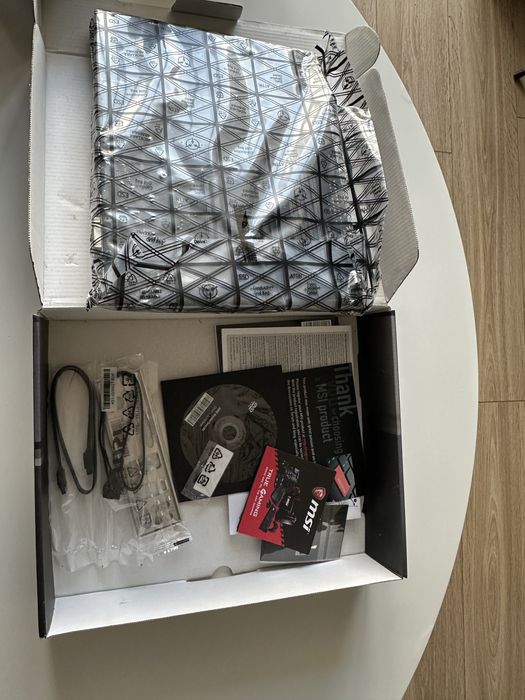 B450 TOMAHAWK MAX материнська плата