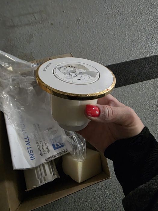 Przycisk Geberit orginalny nieuzywany za 1/3 ceny