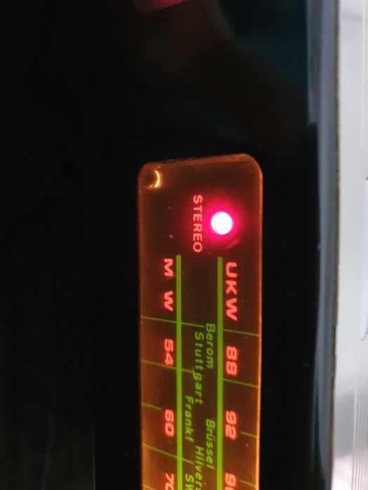 Stary zabytkowy radiobudzik MBO eu 1850 stereo