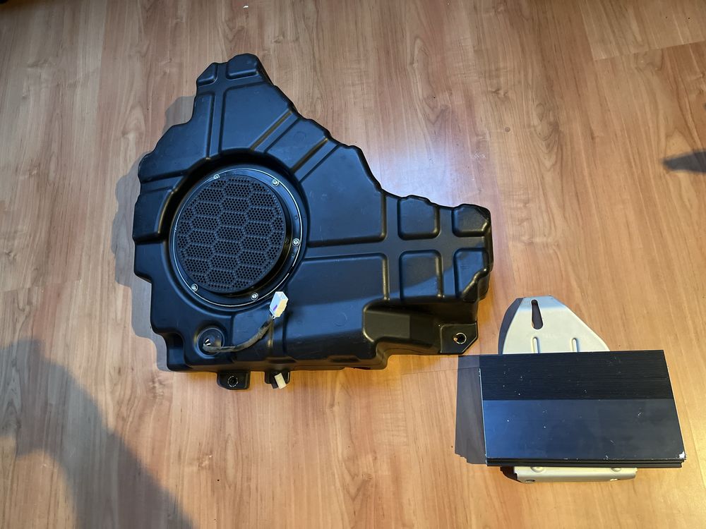 Wzmacniacz audio głosnik subwoofer tuba jeep grand cherokee IV wk2
