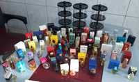 Coleção perfumes em miniatura