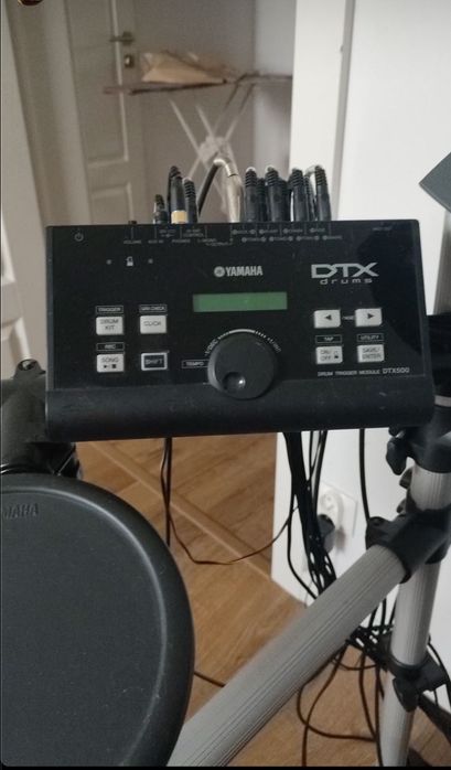 Електро барабан інструмент музичний