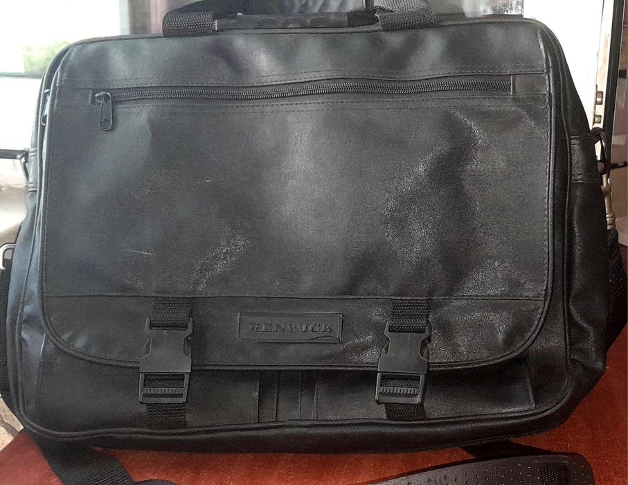 Сумка кожанная для ноутбука Renwick или для документов