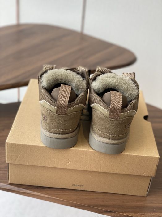 Кросівки з хутром Ugg Lowmell