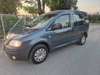 VW Caddy 1.6 benzyna, 7-osobowy, opłacony, hak