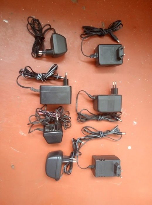 Продаю зарядки, адаптери-блоки живлення для різних приладів