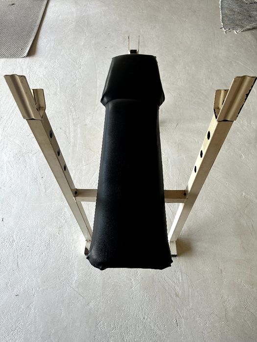 Banco de Supino com elevação