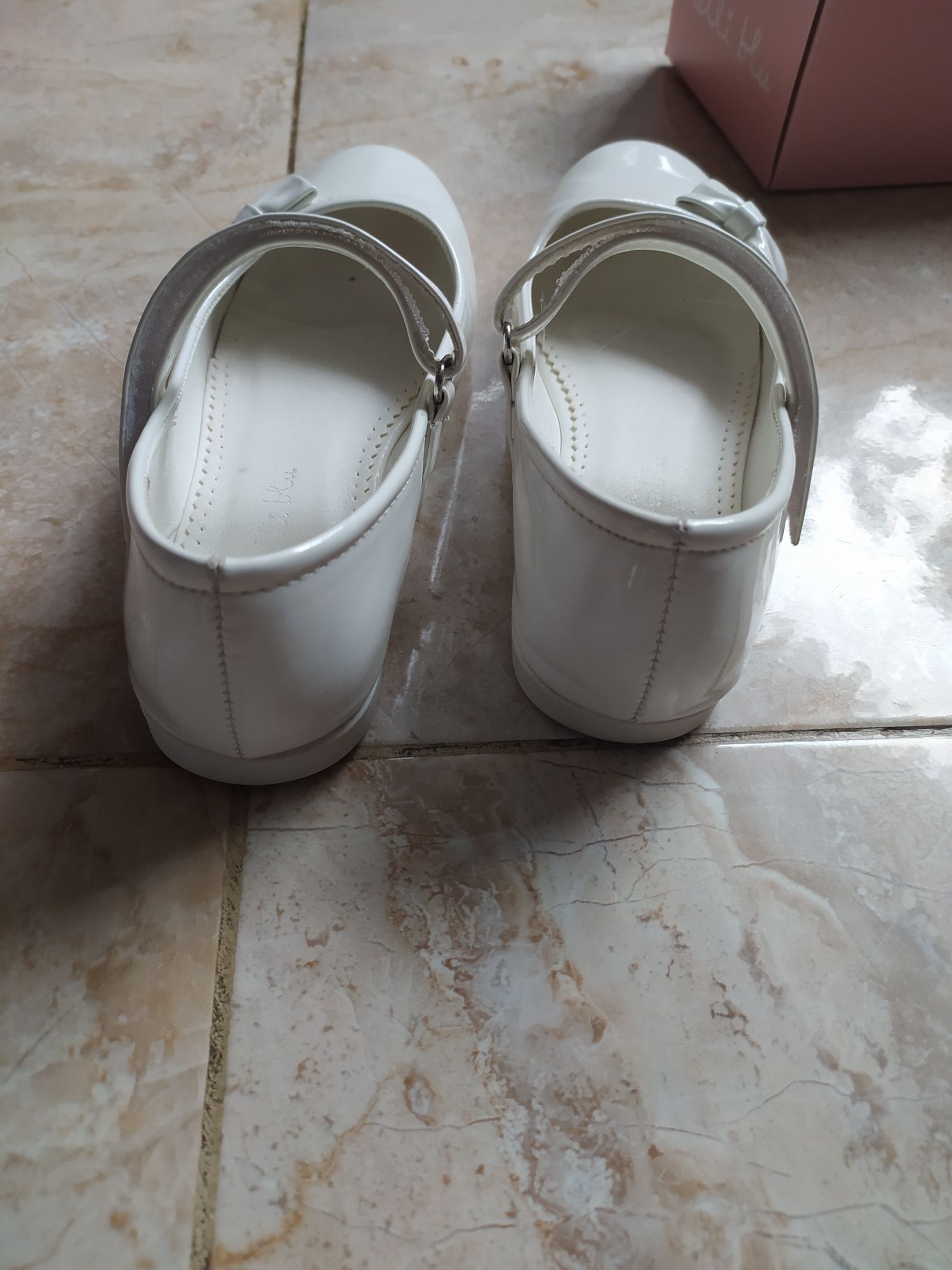 Buty,  białe, rozmiar 31