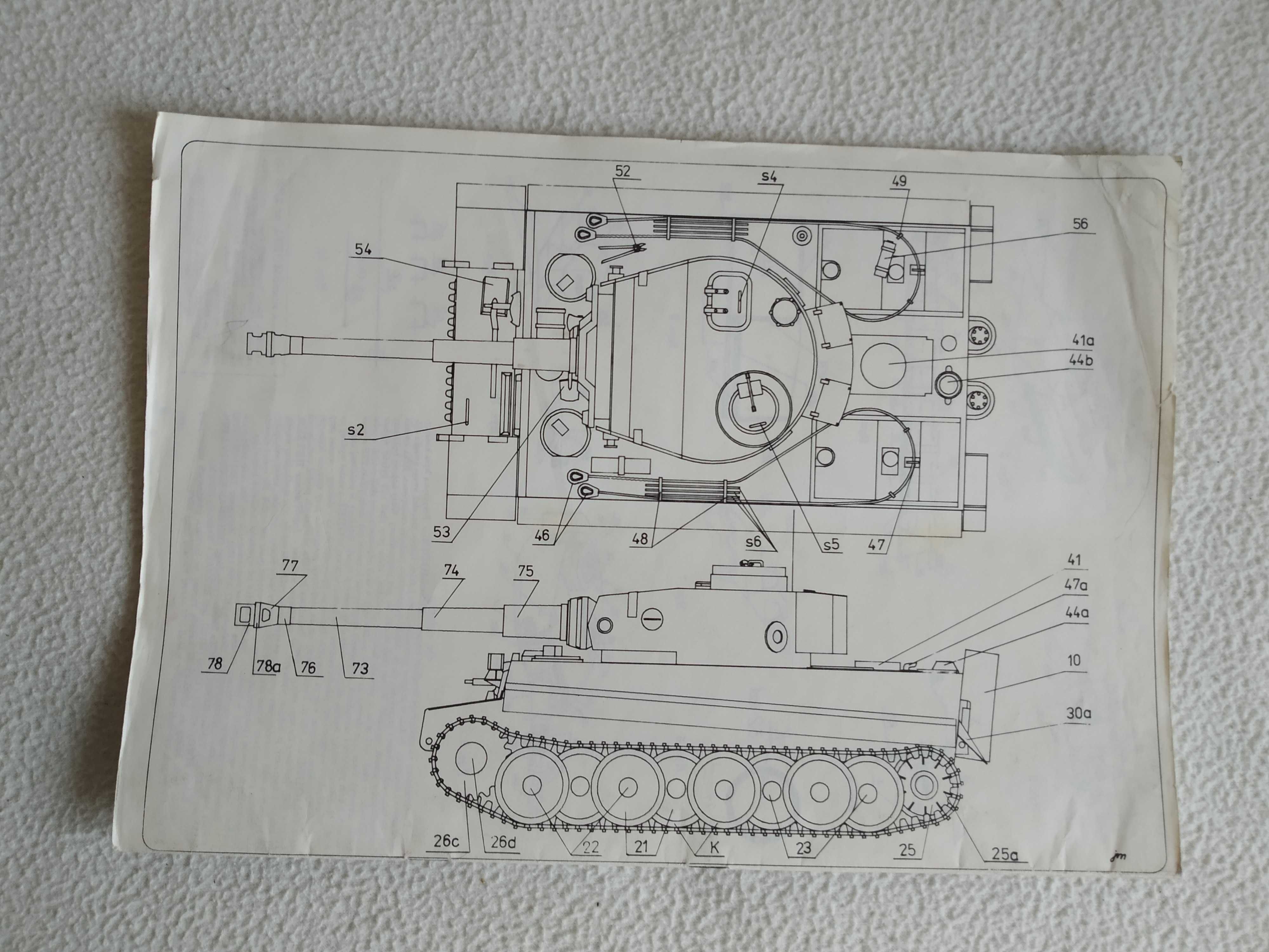 Mikro Model 1/1990 Niemiecki czołg ciężki PzKpfw VI ausf E „TIGER”