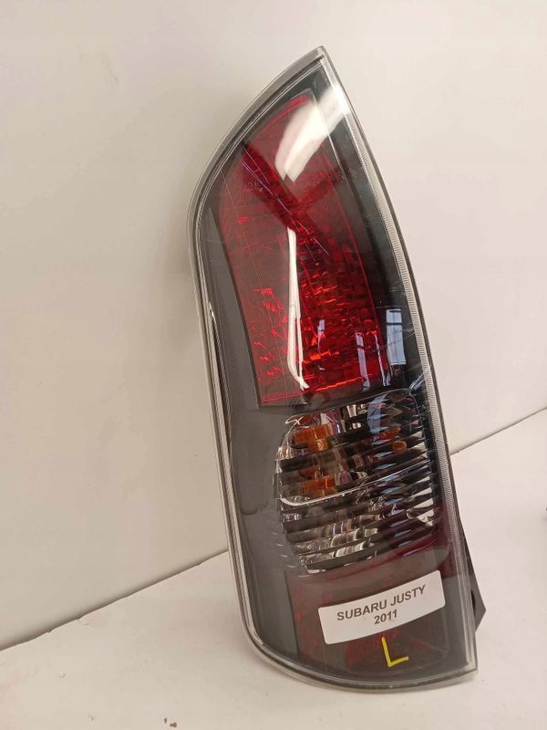 Lampa Lewa Tył Tylna Subaru Justy 07-11