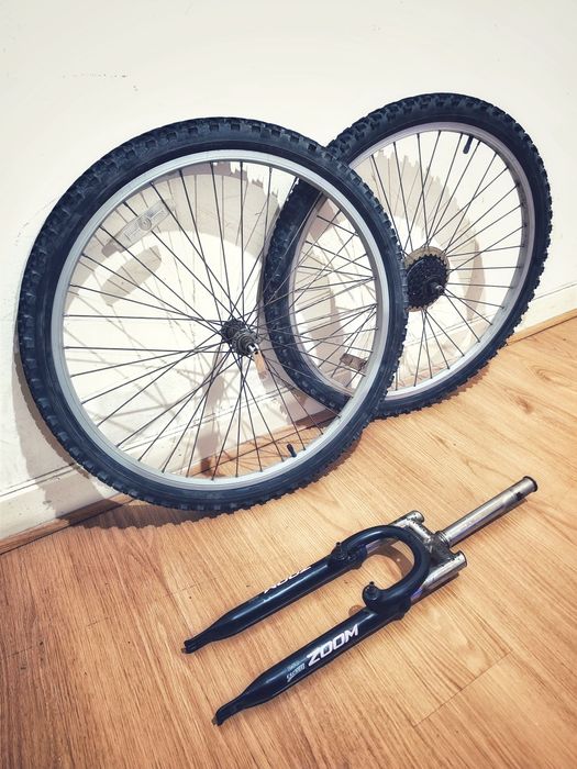 Par de Rodas 26 Shimano + Suspensão ZOOM