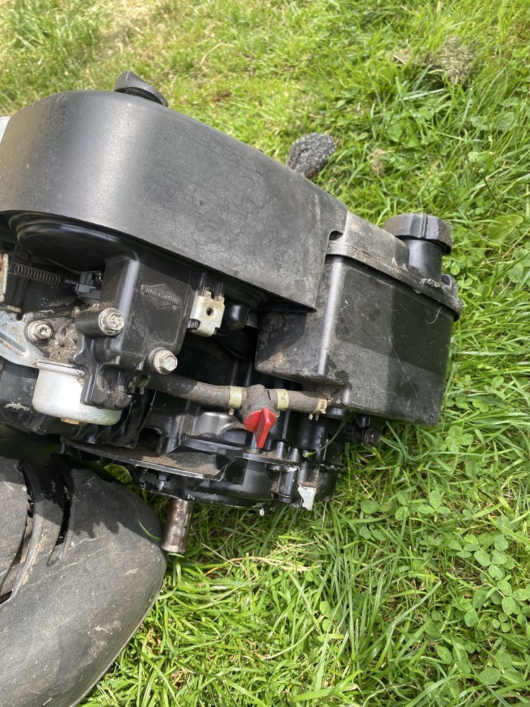 Silnik briggs 850 e series 875 thorx ohv