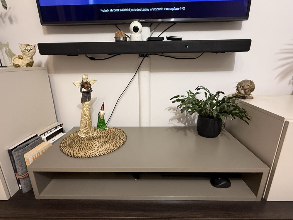 Zestaw szafek firmy VOX - model HiFi