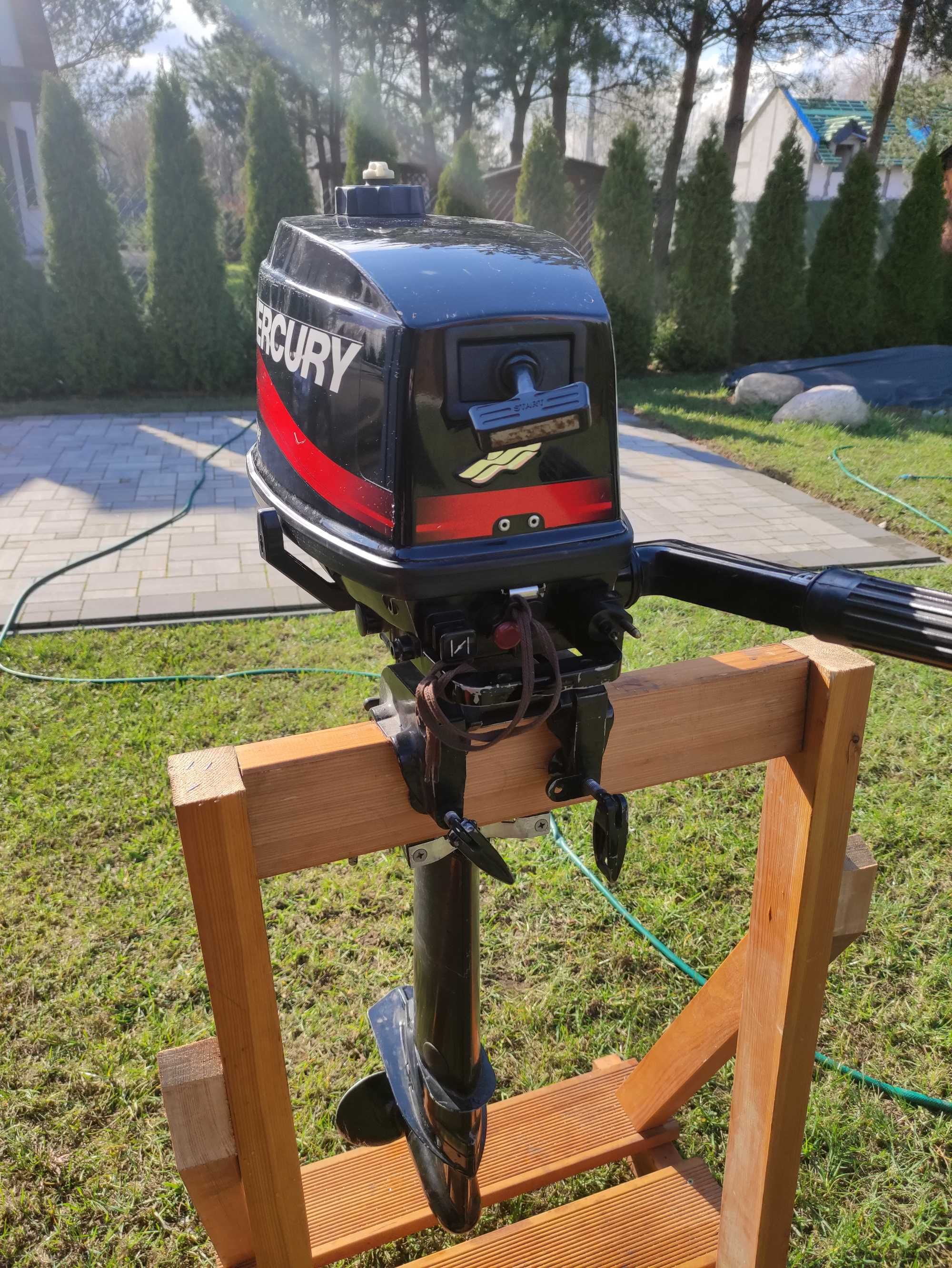 Silnik zaburtowy Mercury 4HP 2T