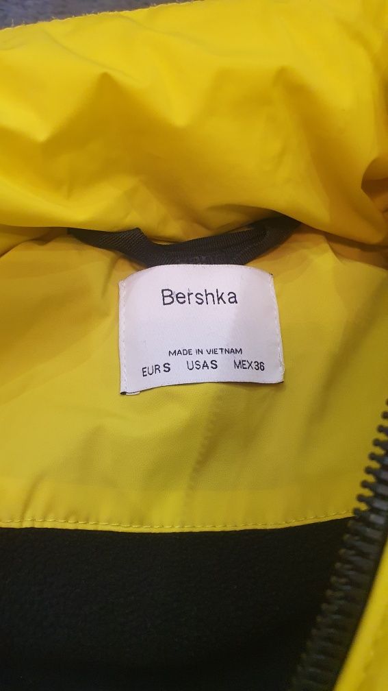 Куртка зимняя Bershka лайм