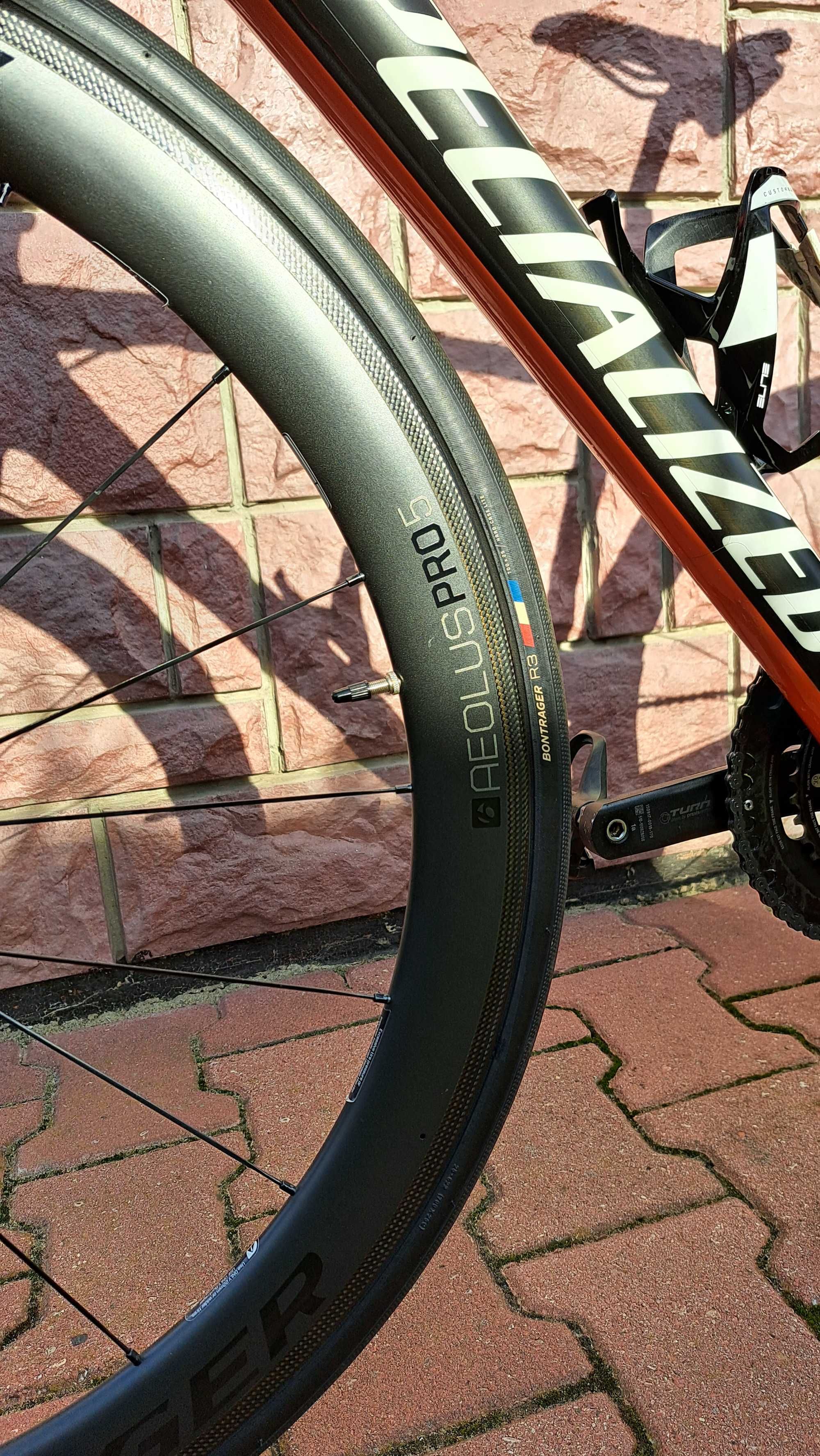 Rower szosowy SPECIALIZED TARMAC COMP CARBON Shimano Ultegra Di2 r. 52