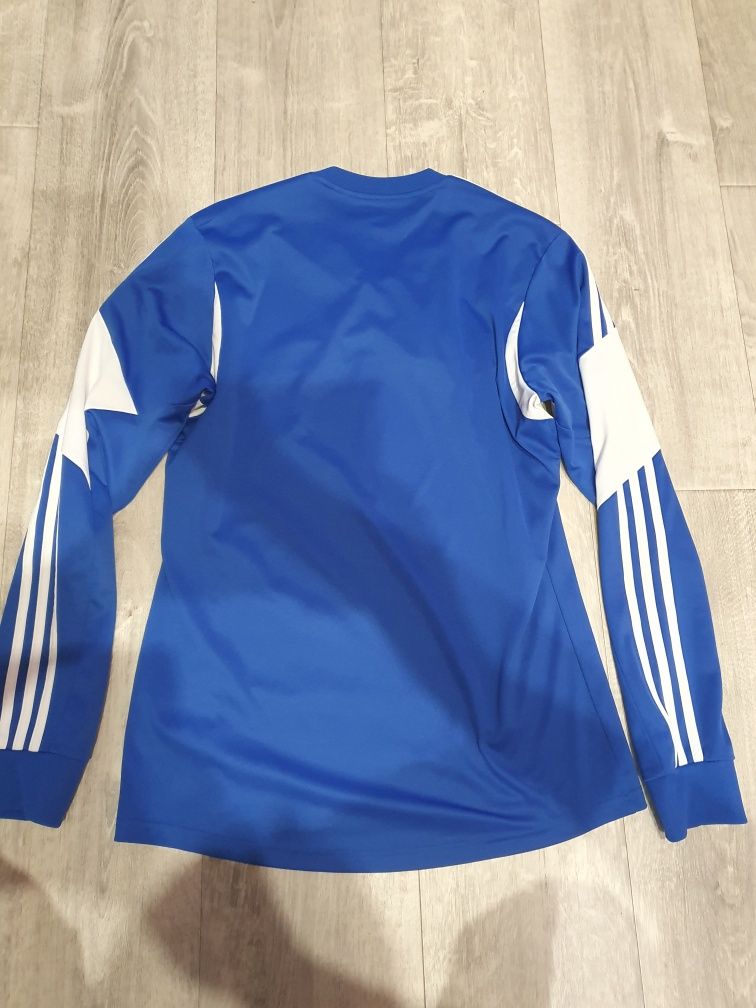 Продам футболку Adidas M, с длинным рукавом