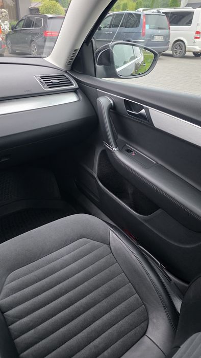 Volkswagen Passat B7 2.0TDI DSG Highline 2011