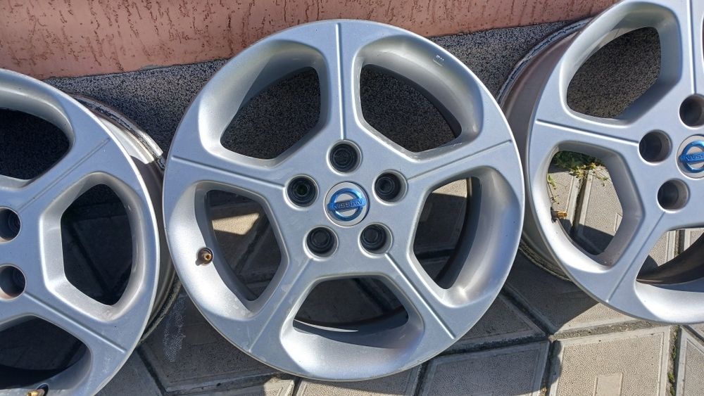 Оригінальні диски титани Nissan Leaf 5/114.3 R16