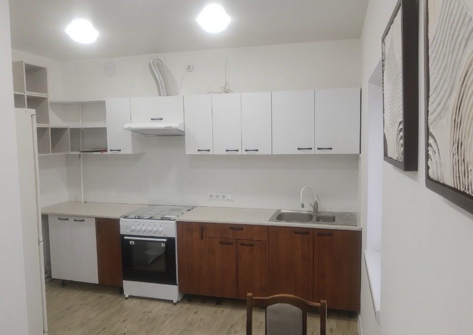 Продаж будинку в місті