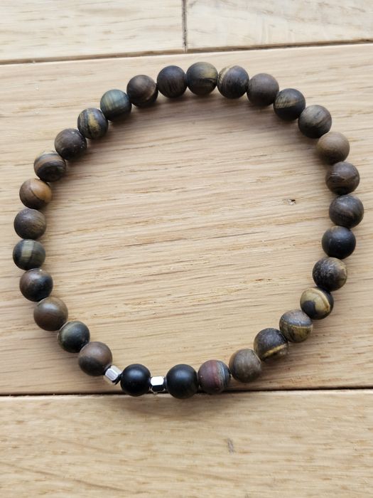 Bransoleta z naturalnymi kamieniami