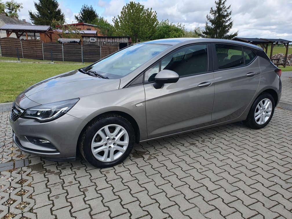 *OPEL ASTRA K 1.4TURBO *Ledy*100%Oryginal*Serwis*Mały Przebieg *