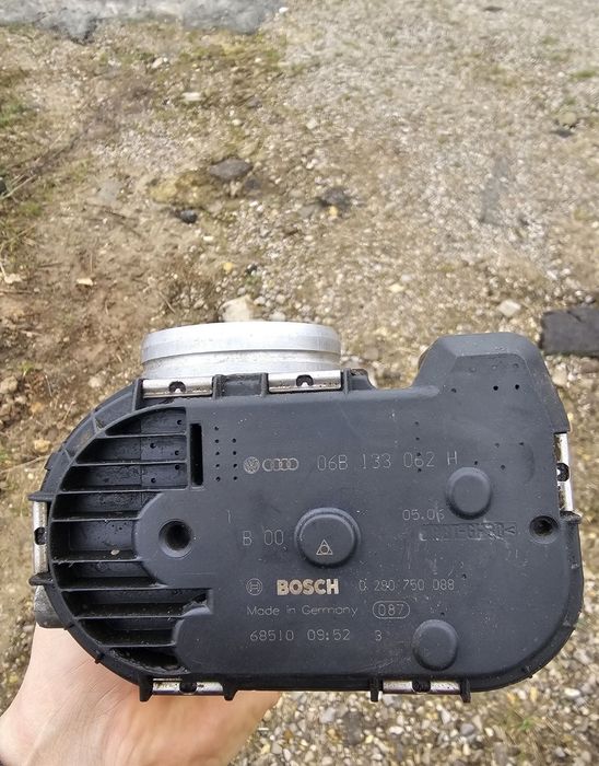 Audi a4 b6/b7 głowica 2.0 Alt posiadam też  przepustnice 2.0alt