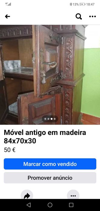 Móvel de decoração antigo usado