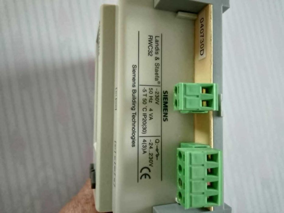 Regulator- kontroler temperatur Siemens RWC 32