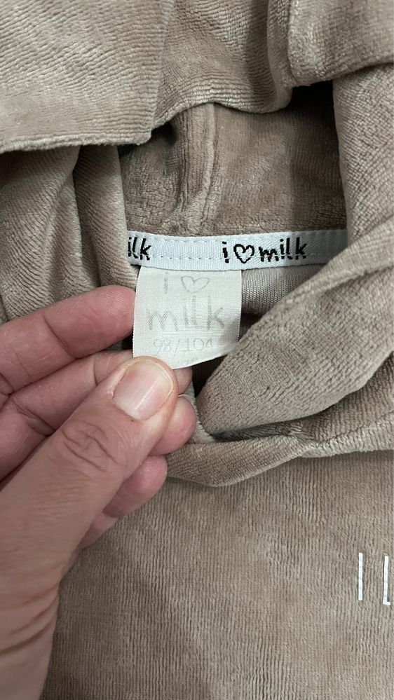 Aksamitny dres I Love Milk rozmiar 98/104