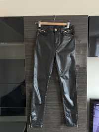 Nowe czarne woskowane spodnie Mohito XS brokat sylwester
