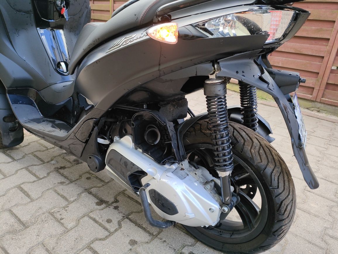 Skuter Piaggio MP3 300