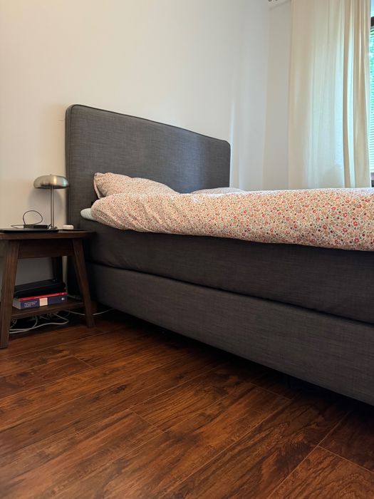 Łóżko kontynentalne ikea grafitowe 140 cm x 200 cm, stan bardzo dobry