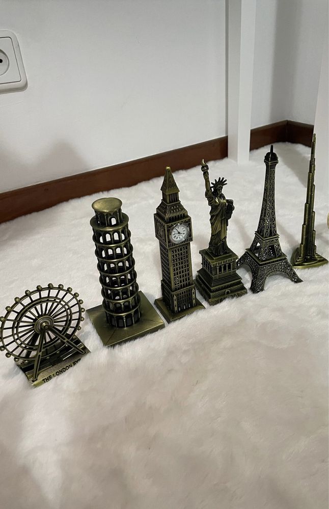 6 Miniaturas em metal monumentos turísticos 10€ cada