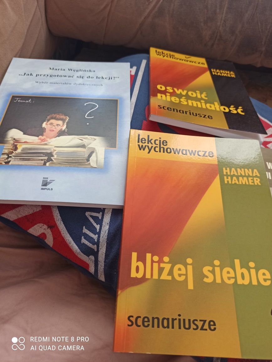 Książki pomoce naukowe i dydaktyczne