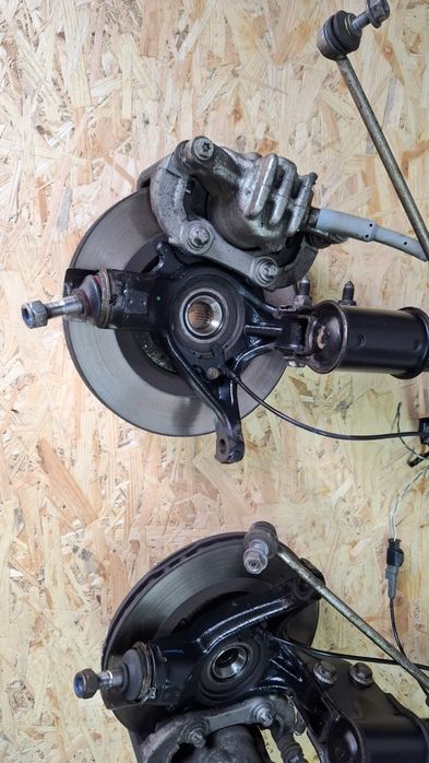 Цапфа поворотний кулак Citroen c4 b7 Citroën супорт сітроен С4