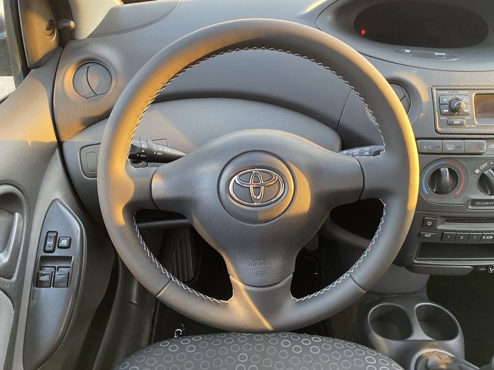 Toyota Yaris 1.0 VVTi