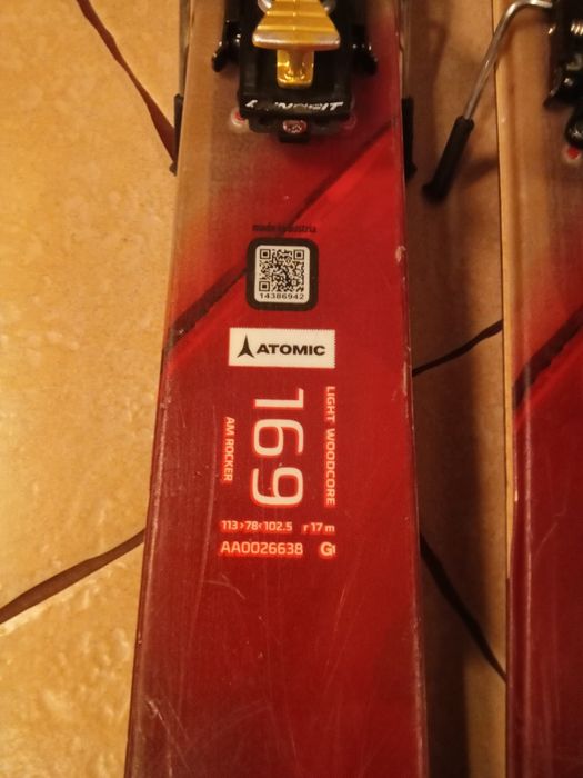 Narty skiturowe atomic backland foki