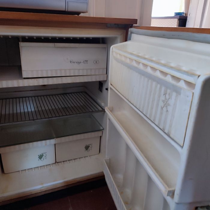 Холодильник б/у  Snaige