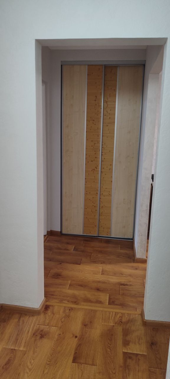 Продам двокімнатну квартиру р-н автовокзалу