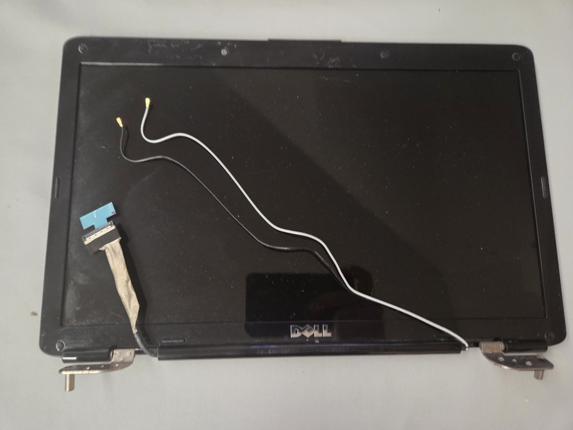 Sprzedam klapę matrycy do laptopa DELL INSPIRON 1545