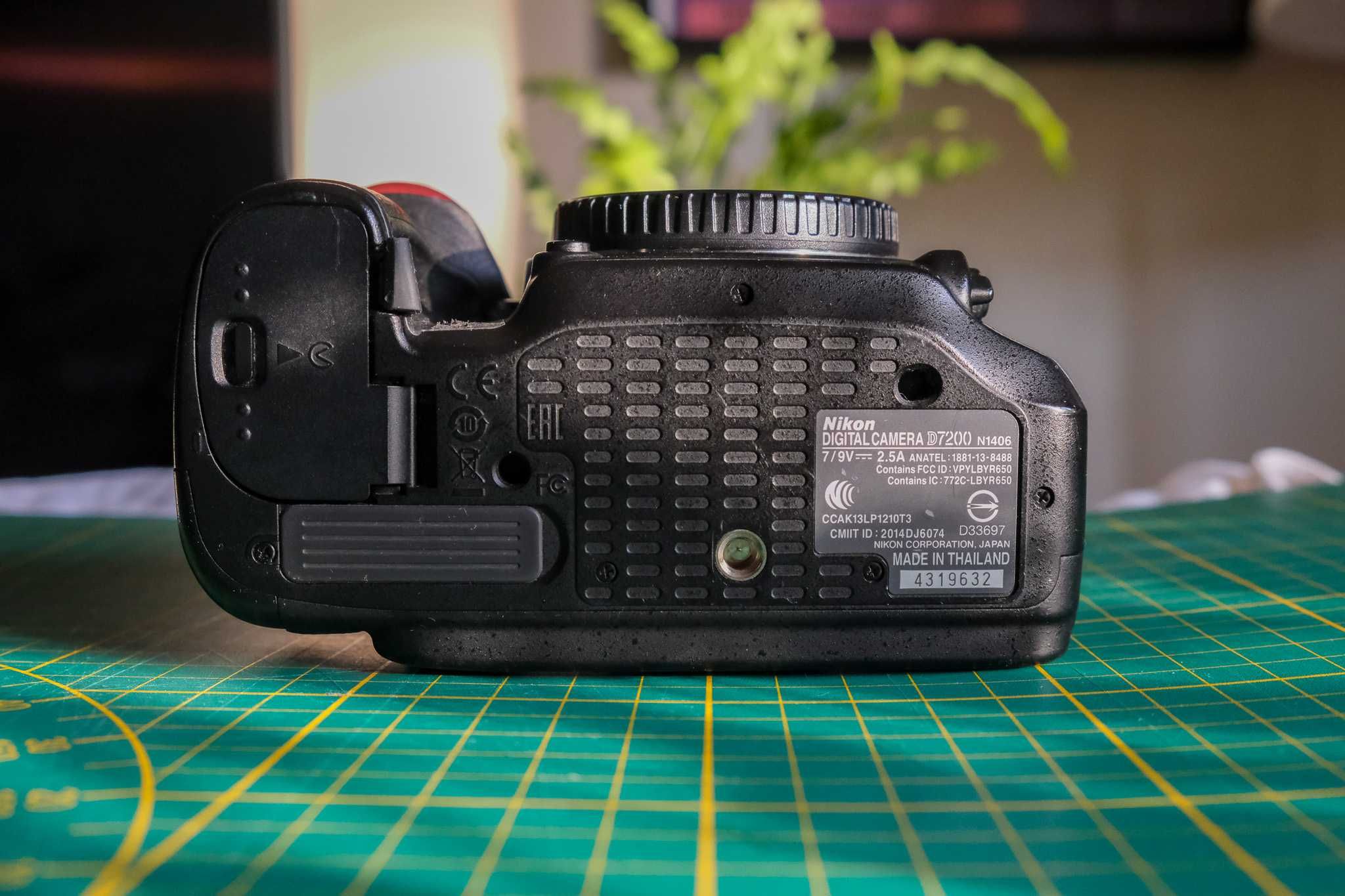 Nikon D7200 body + grip + akcesoria!